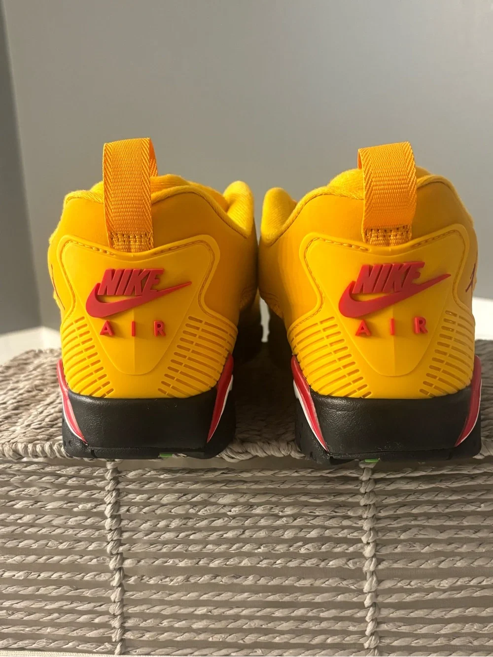 Air Jordan MVP 92 TAXI